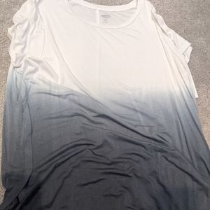 Black to white gradient tee-shirt